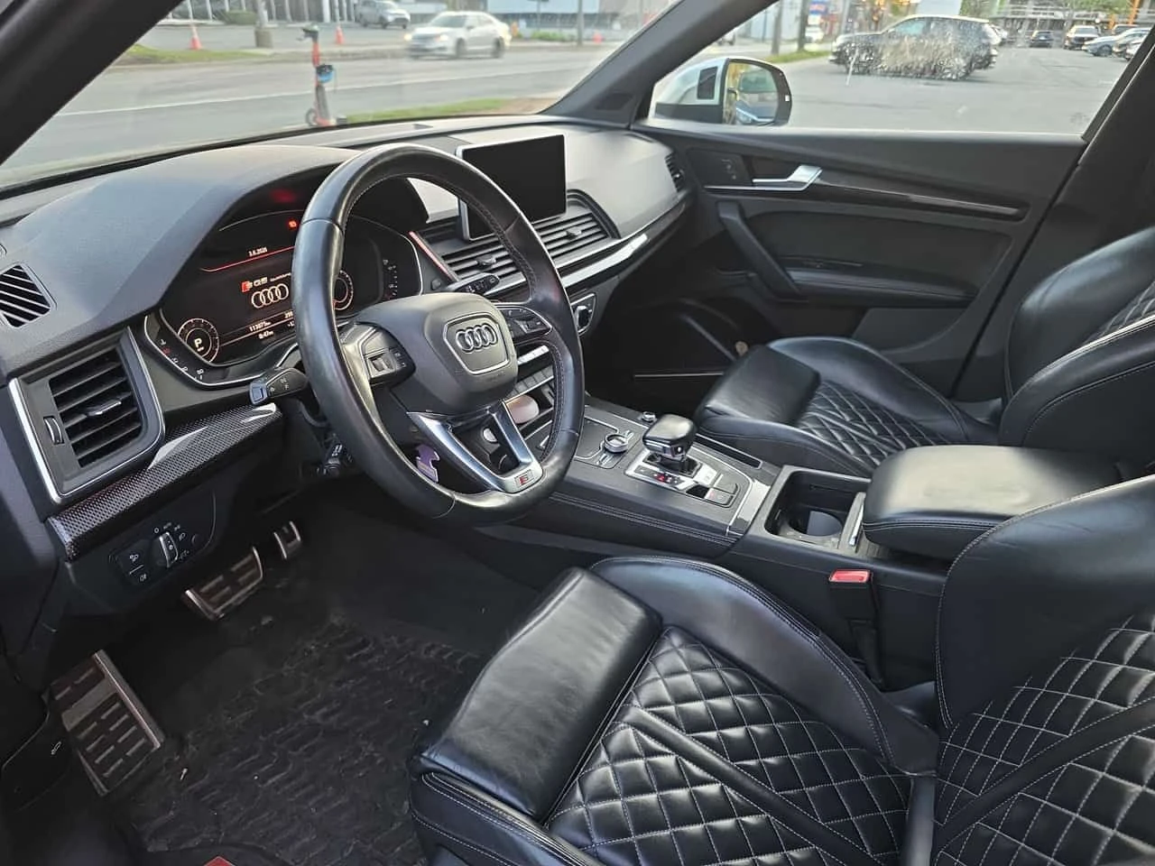 Audi SQ5 Technik/360/DISTRONIC/B&O/АВТОКРЕДИТ, снимка 5 - Автомобили и джипове - 54776722