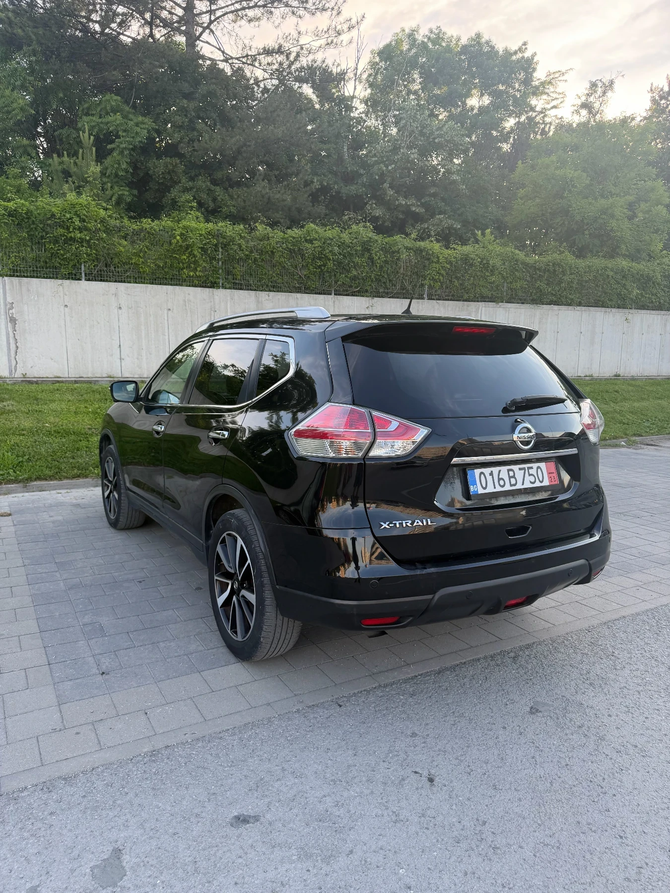 Nissan X-trail Nissan X-trail 1.6 DCI/360 КАМЕРА/ПАНОРАМА/ДИСТРОН, снимка 4 - Автомобили и джипове - 54842018