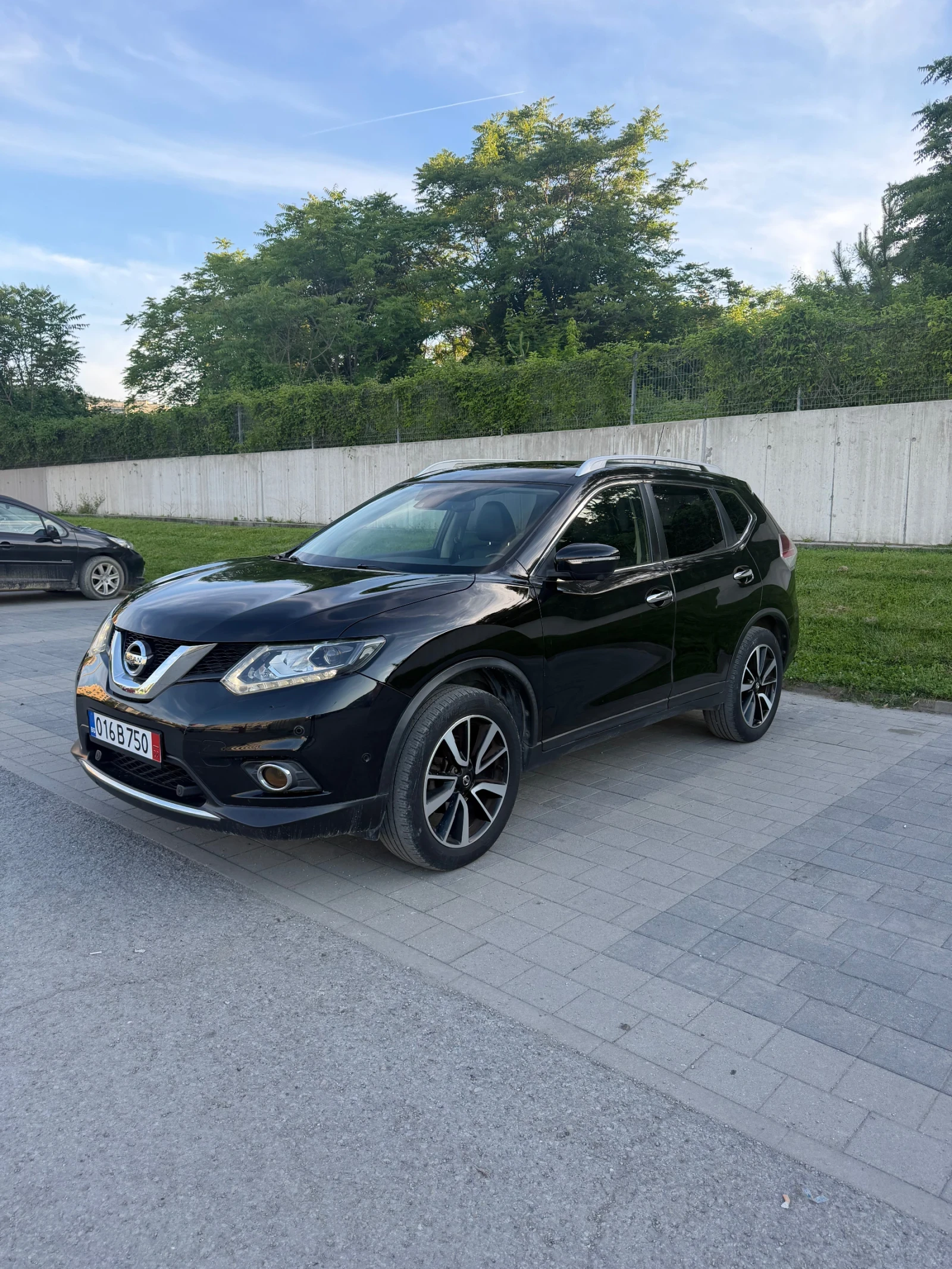 Nissan X-trail Nissan X-trail 1.6 DCI/360 КАМЕРА/ПАНОРАМА/ДИСТРОН