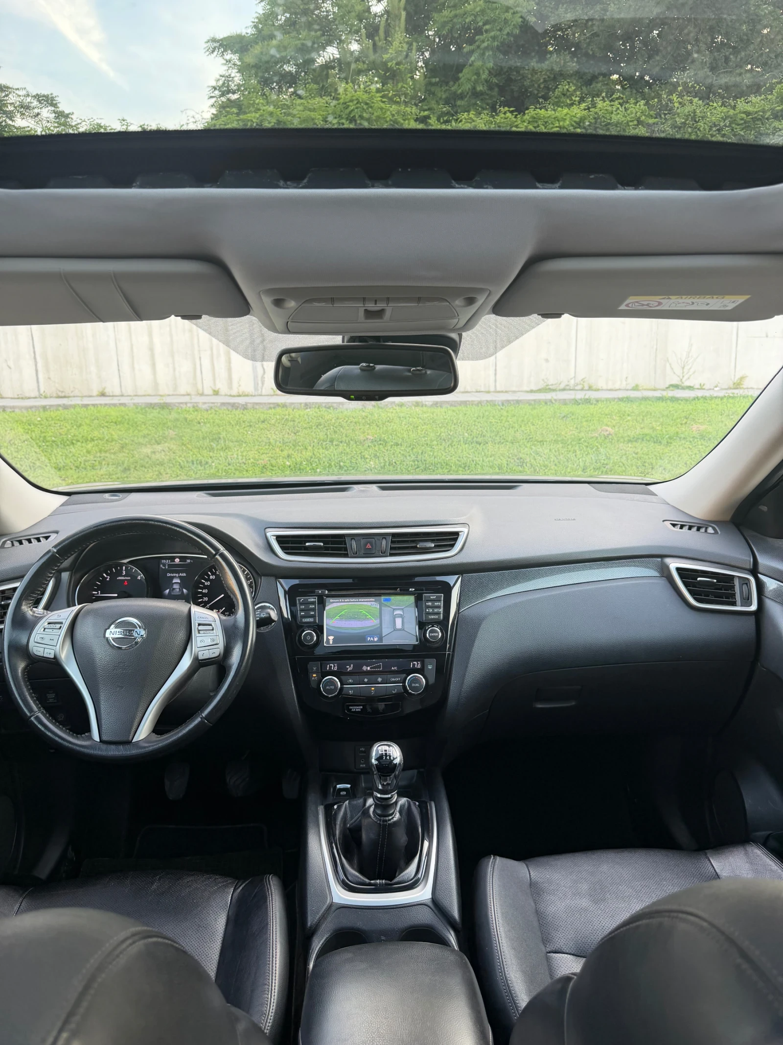Nissan X-trail Nissan X-trail 1.6 DCI/360 КАМЕРА/ПАНОРАМА/ДИСТРОН, снимка 11 - Автомобили и джипове - 54842018
