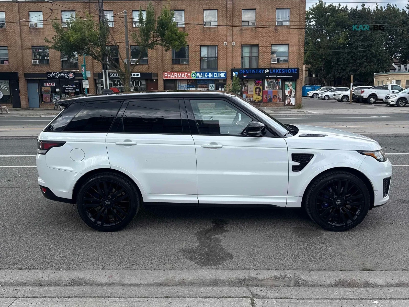 Land Rover Range rover Sport SVR* АвтоКредит* (ЦЕНА ДО БГ)* , снимка 3 - Автомобили и джипове - 55907616