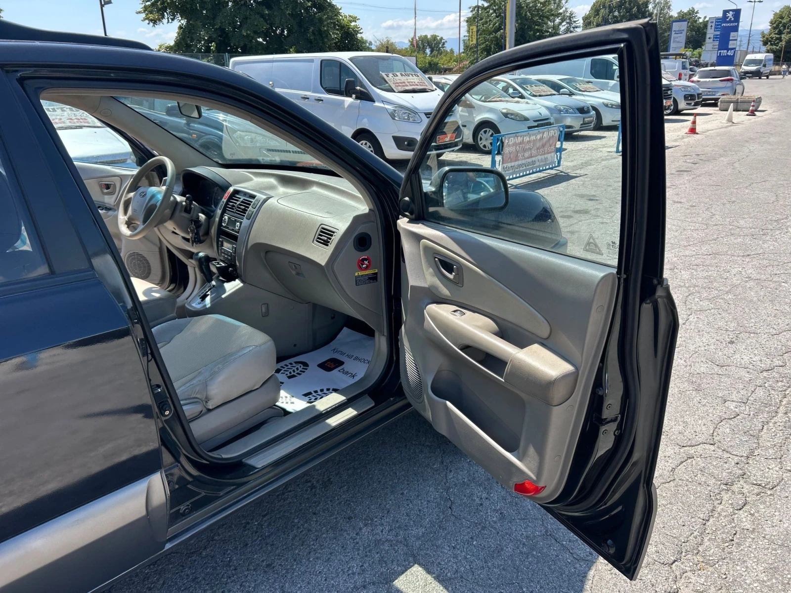 Hyundai Tucson Avtomatik 4x4 , снимка 9 - Автомобили и джипове - 56011025