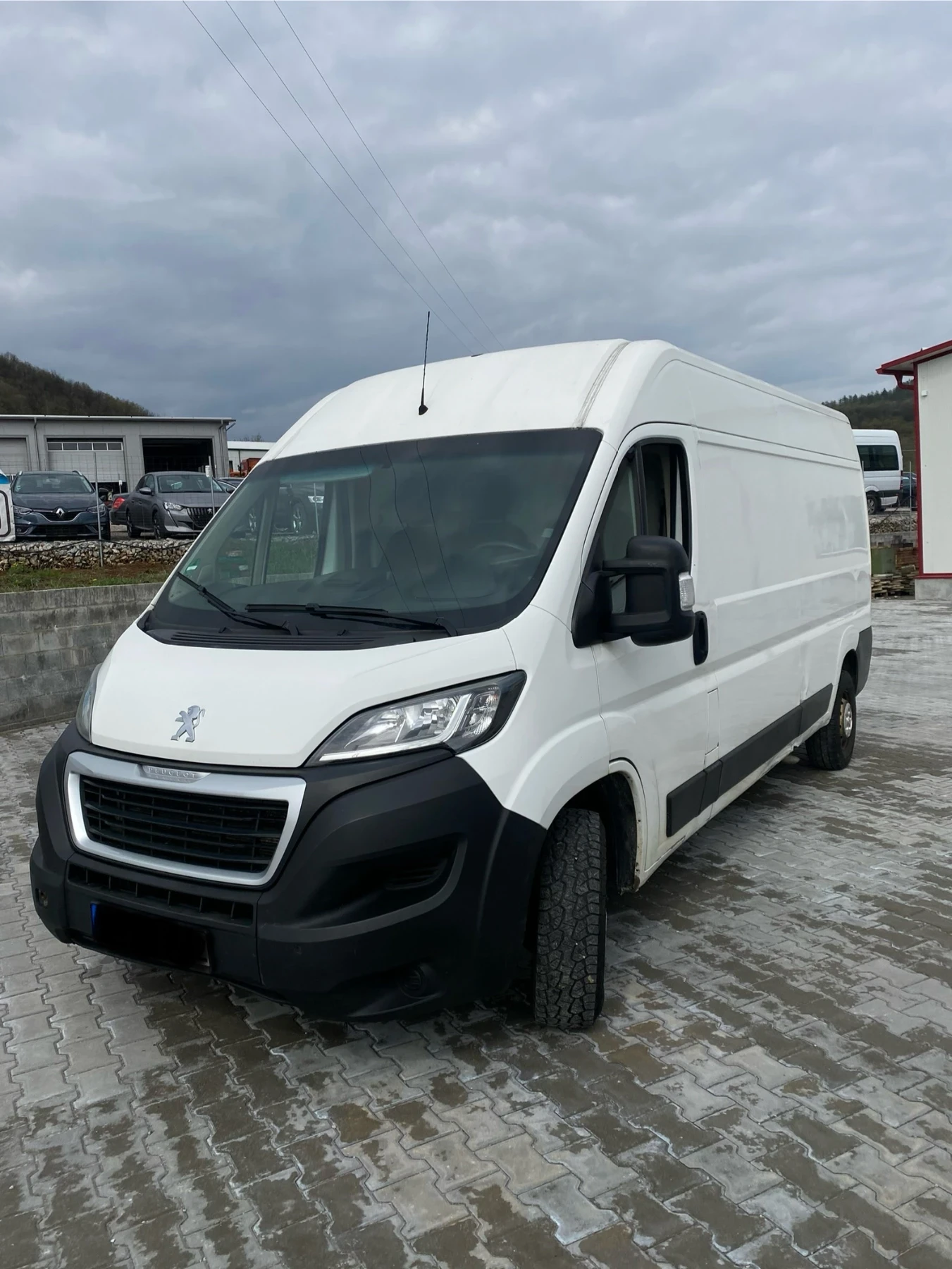 Peugeot Boxer 2.0 BlueHDI, снимка 3 - Бусове и автобуси - 54633299