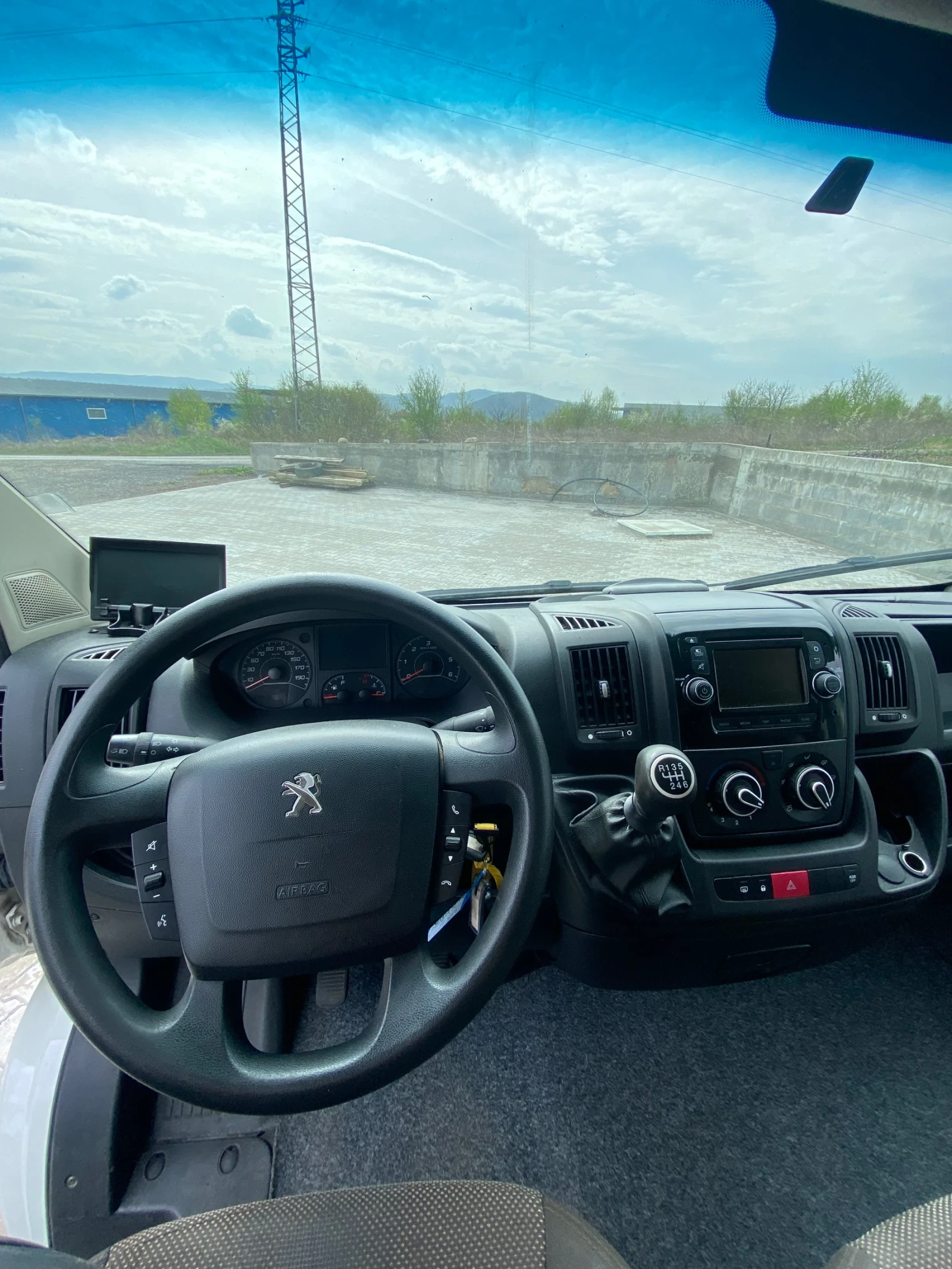Peugeot Boxer 2.0 BlueHDI, снимка 11 - Бусове и автобуси - 54633299