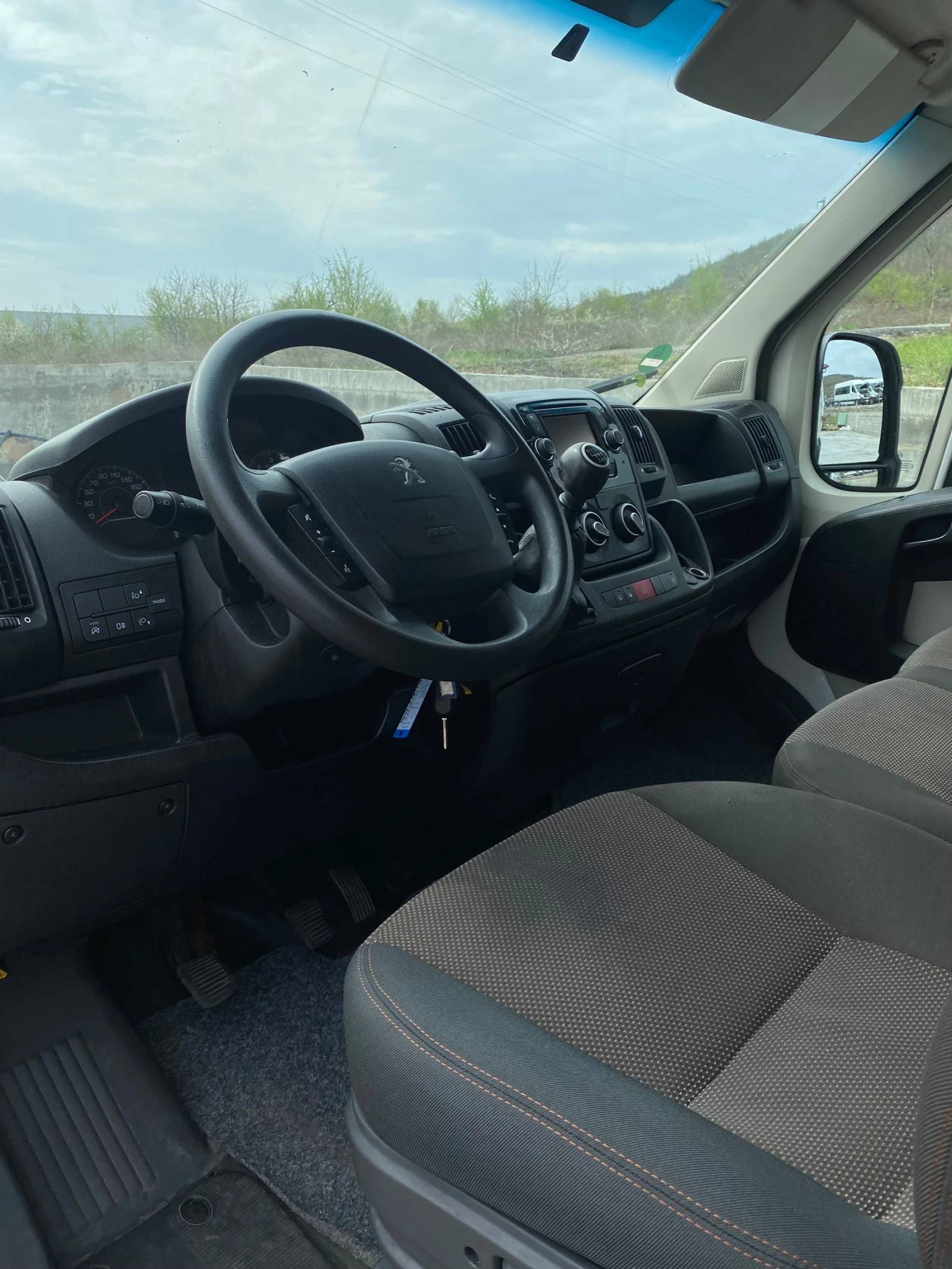 Peugeot Boxer 2.0 BlueHDI, снимка 10 - Бусове и автобуси - 54633299