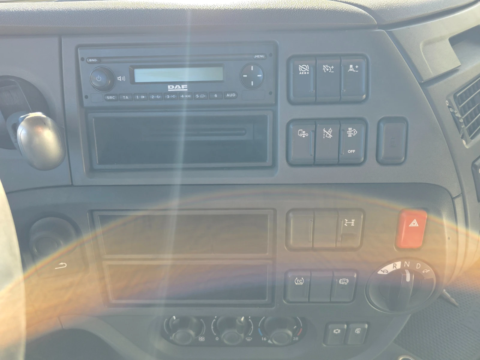 Daf XF 105 FT 460 - изображение 8