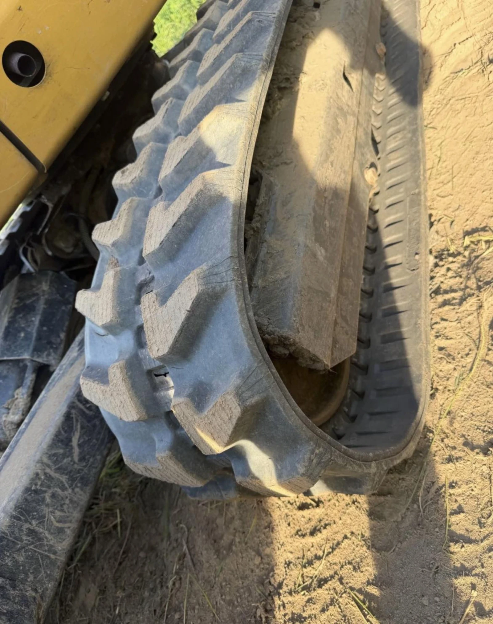 Багер Cat 302.7D Кабина с отопление и климатик, снимка 4 - Индустриална техника - 55288571