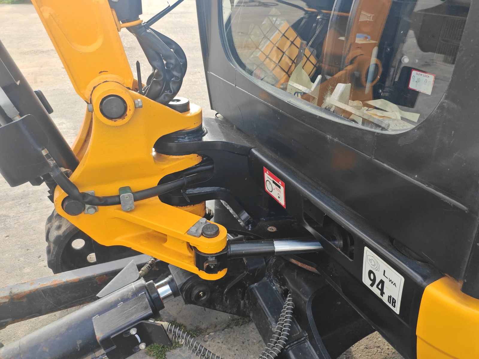 ����� JCB 8026 CTS ������ � ������������ ������ 20 % | Mobile.bg � ����������� 16