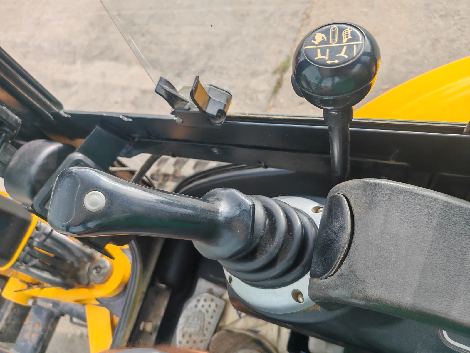 ����� JCB 8026 CTS ������ � ������������ ������ 20 % | Mobile.bg � ����������� 11