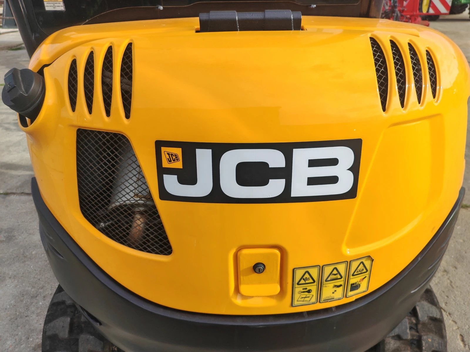 ����� JCB 8026 CTS ������ � ������������ ������ 20 % | Mobile.bg � ����������� 5
