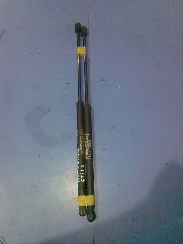 амортисьор преден капак за Фиат Стило 1.6 16v