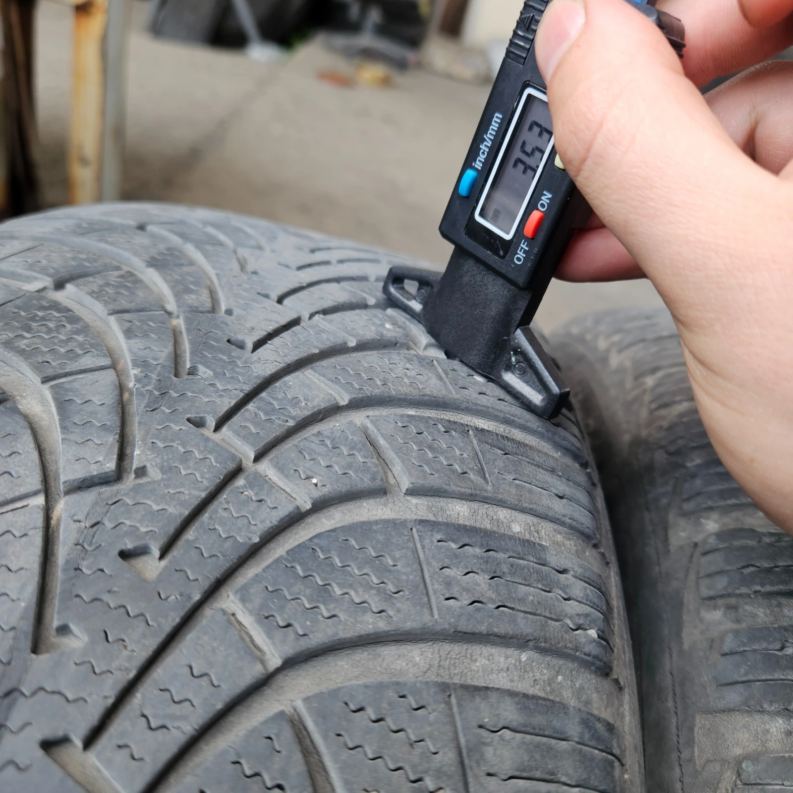 Гуми Всесезонни 205/55R16, снимка 7 - Гуми и джанти - 54785490