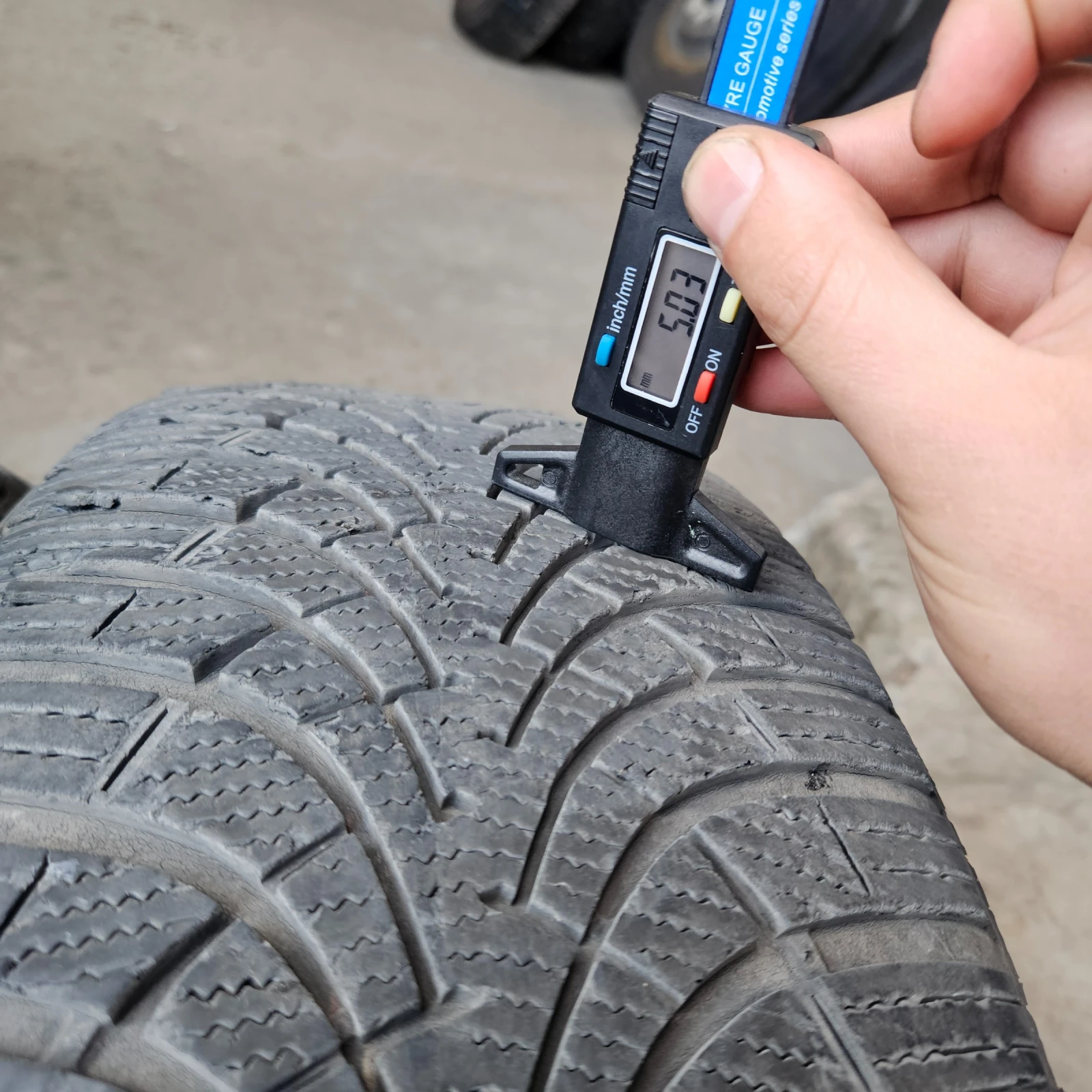 Гуми Всесезонни 205/55R16, снимка 5 - Гуми и джанти - 54785490