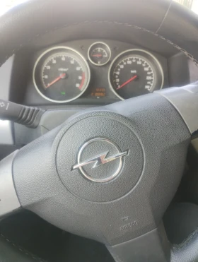 Opel Astra H, снимка 12