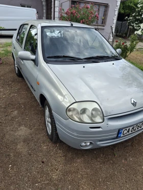 Renault Clio Sedan, снимка 2