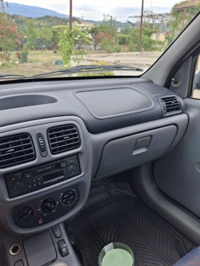 Renault Clio Sedan, снимка 5