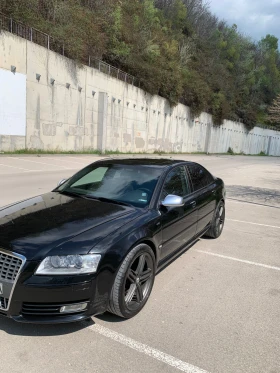 Audi S8, снимка 1