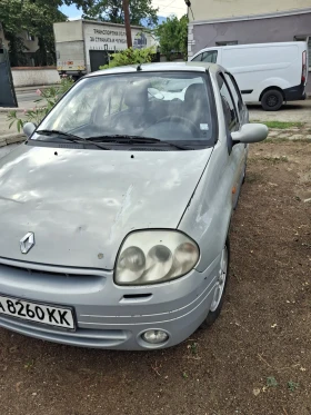 Renault Clio Sedan