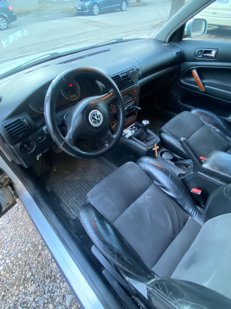 VW Passat, снимка 9 - Автомобили и джипове - 45636351