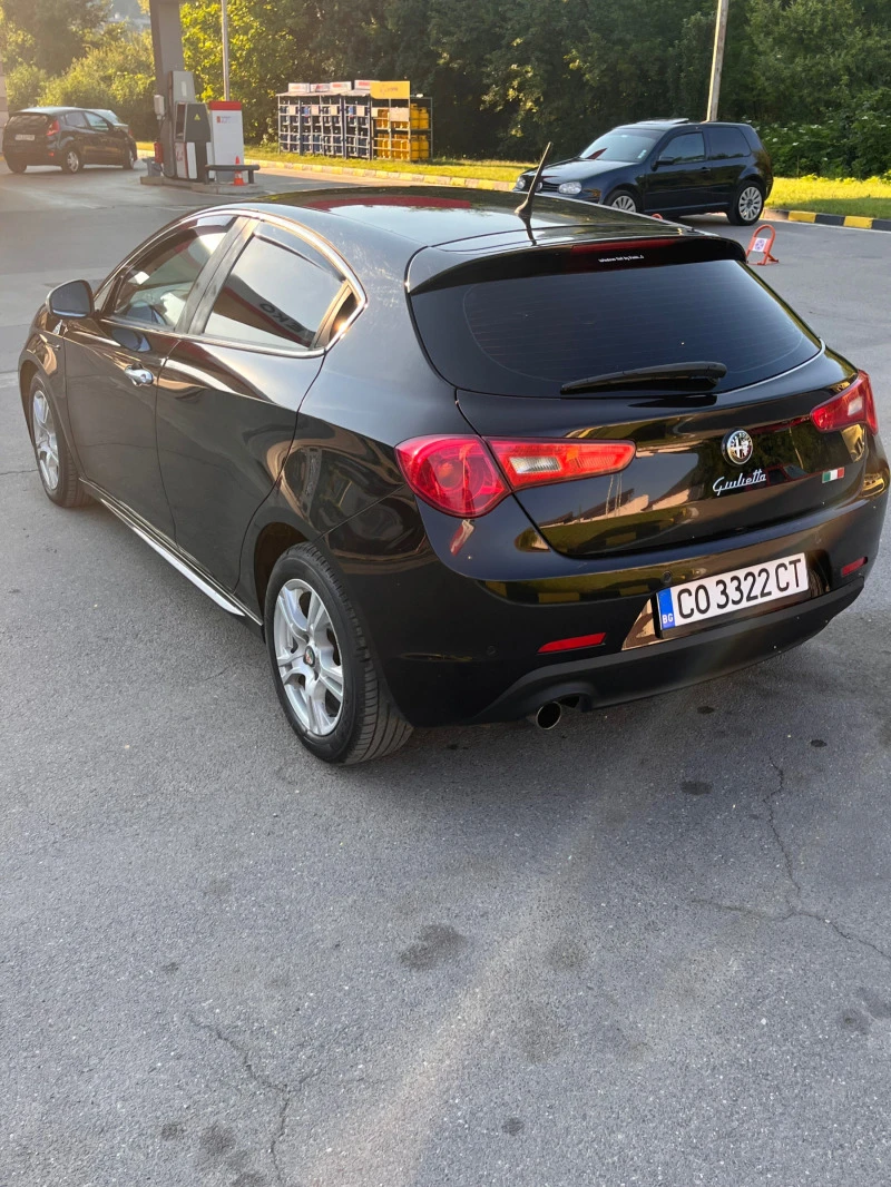 Alfa Romeo Giulietta 1.4T  !ПЕРФЕКТНА!, снимка 6 - Автомобили и джипове - 47601462