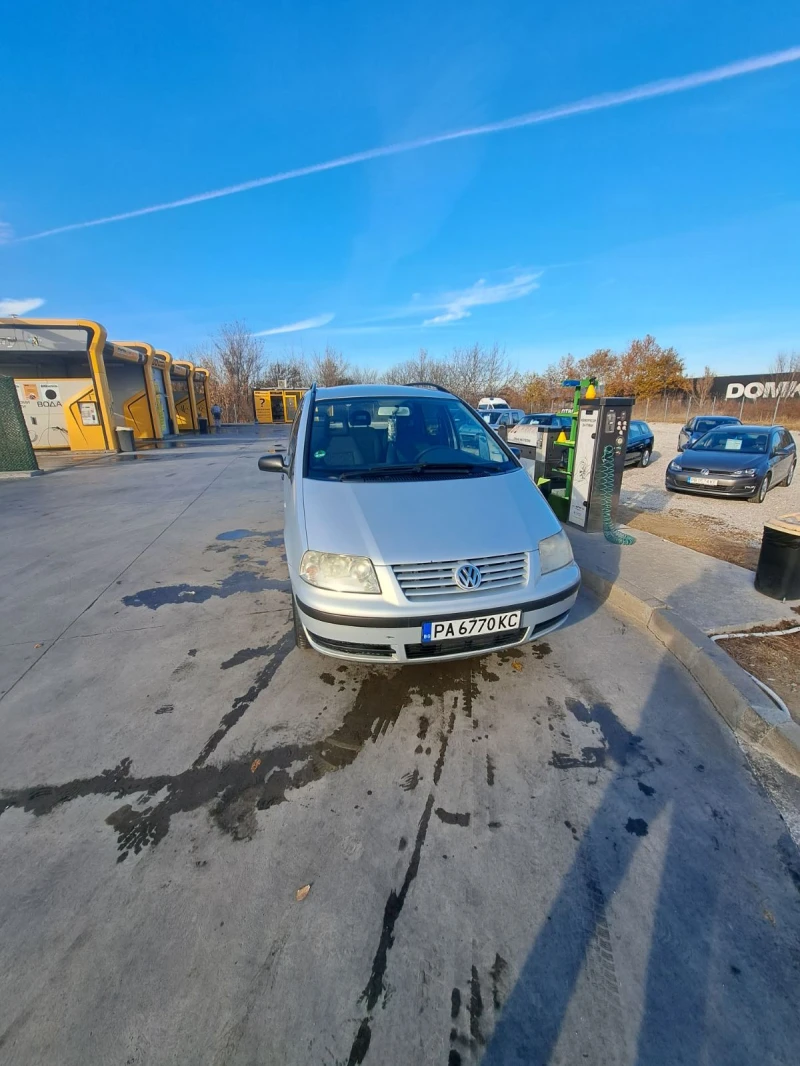 VW Sharan 1.9 TDI, снимка 2 - Автомобили и джипове - 48029506