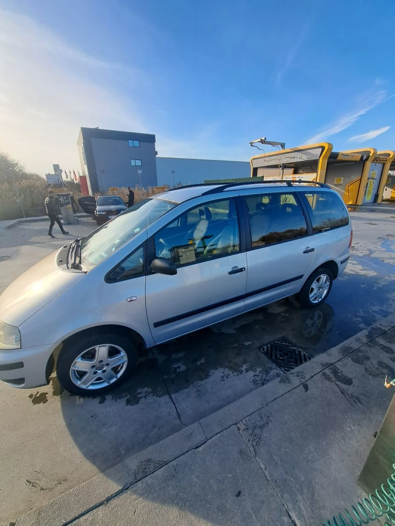 VW Sharan 1.9 TDI, снимка 4 - Автомобили и джипове - 48029506