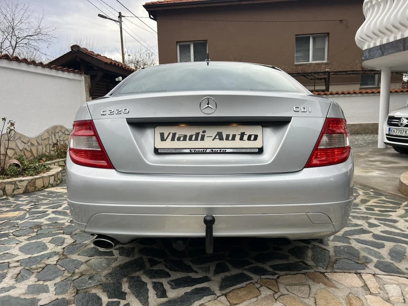 Mercedes-Benz C 220, снимка 5 - Автомобили и джипове - 48394683