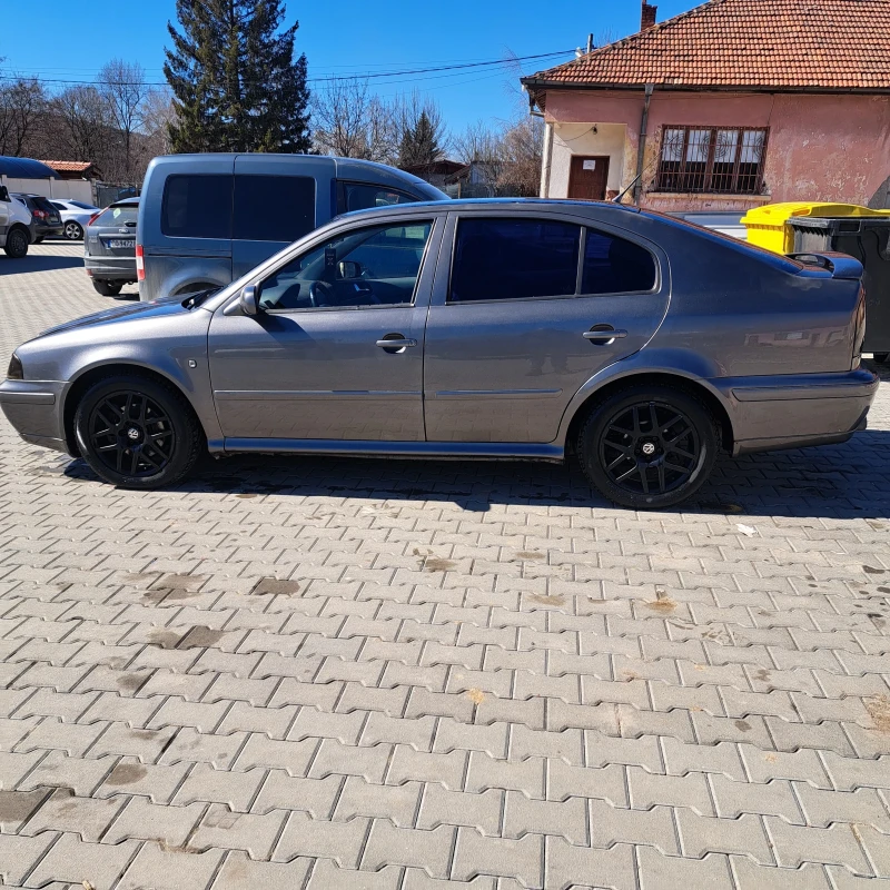 Skoda Octavia 1.8 T, снимка 6 - Автомобили и джипове - 49373307