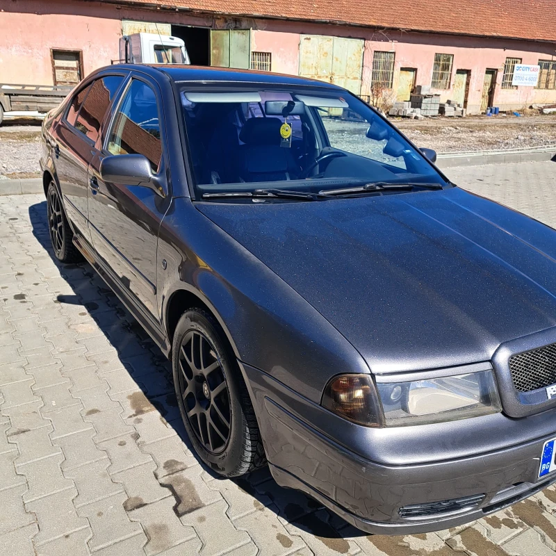 Skoda Octavia 1.8 T, снимка 4 - Автомобили и джипове - 49373307