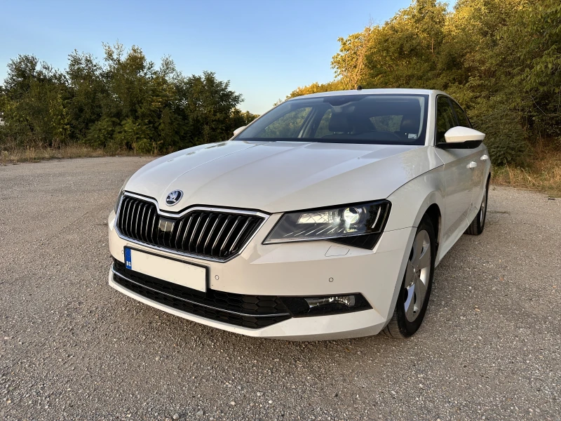 Skoda Superb 2.0 TDI, снимка 2 - Автомобили и джипове - 51801381