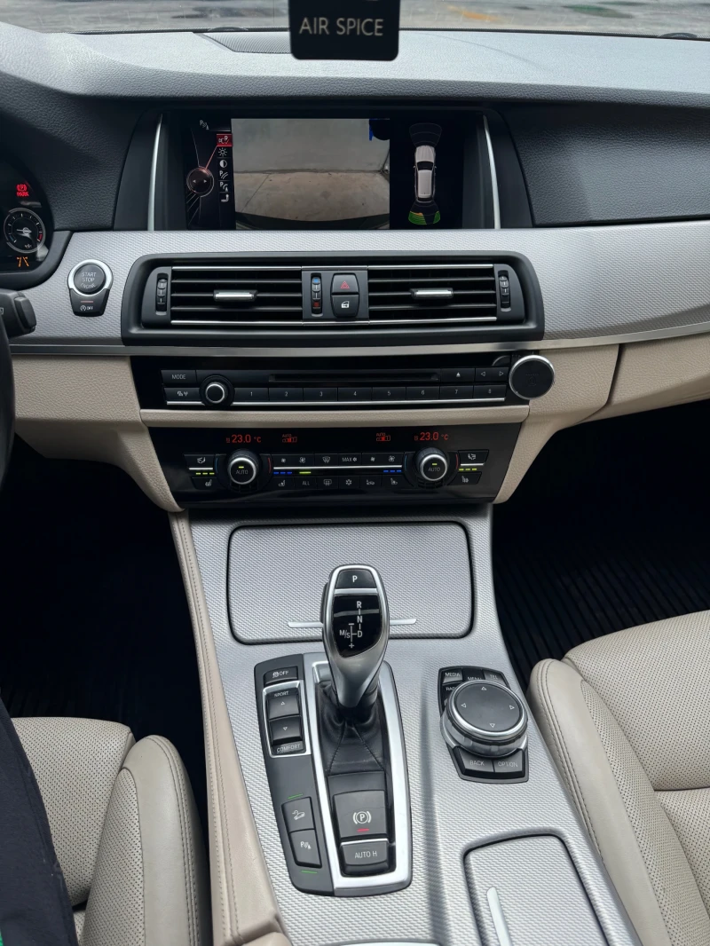 BMW 535 Xdrive Mpaket Head Up Soft Close Distronik Harman , снимка 14 - Автомобили и джипове - 52104169