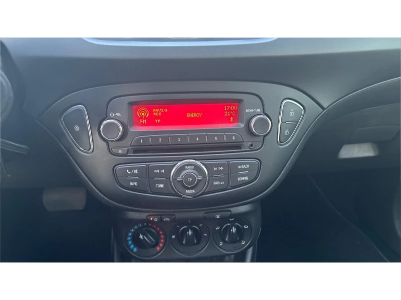 Opel Corsa 1.4i Auto, Месечна вноска от 300 лв., снимка 5 - Автомобили и джипове - 52153556