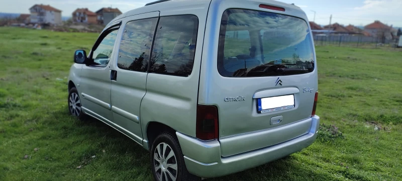 Citroen Berlingo, снимка 2 - Автомобили и джипове - 52652690