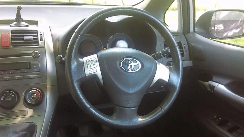Toyota Auris 1.6VVT-I  124��. | Mobile.bg � ����������� 13