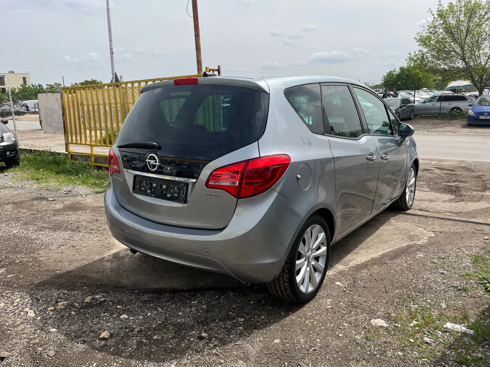 Opel Meriva 1.4 БЕНЗИН - изображение 4