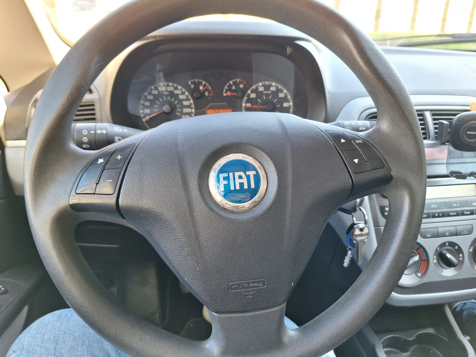 Fiat Punto 1.3 multijet - изображение 8