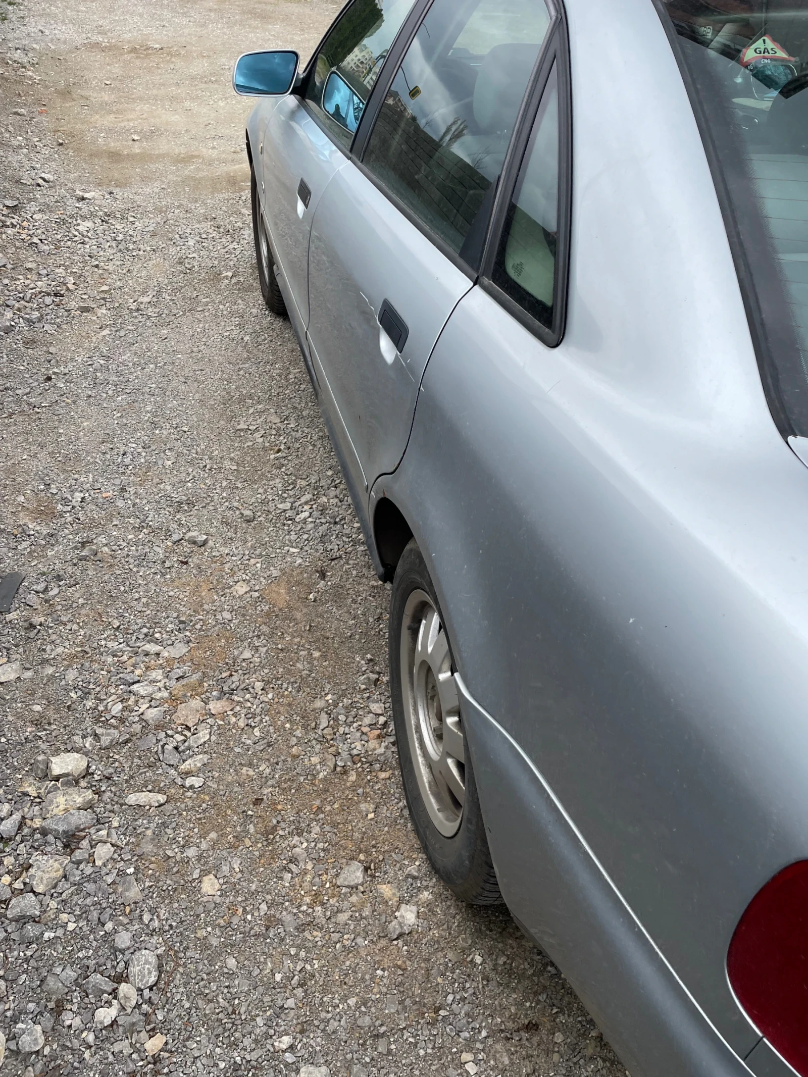 Audi A4 1.8, 125кс. - изображение 4