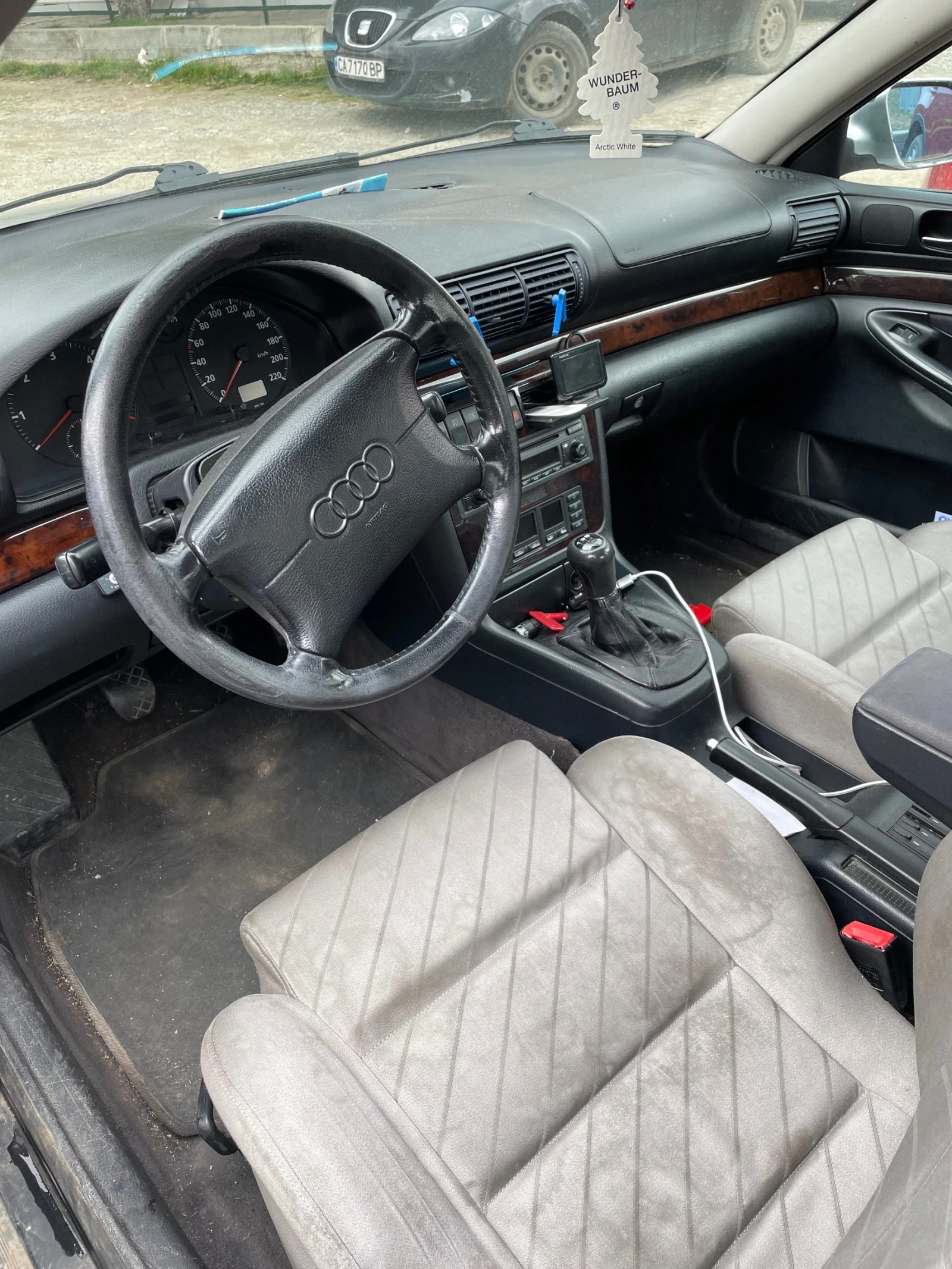 Audi A4 1.8, 125кс. - изображение 6