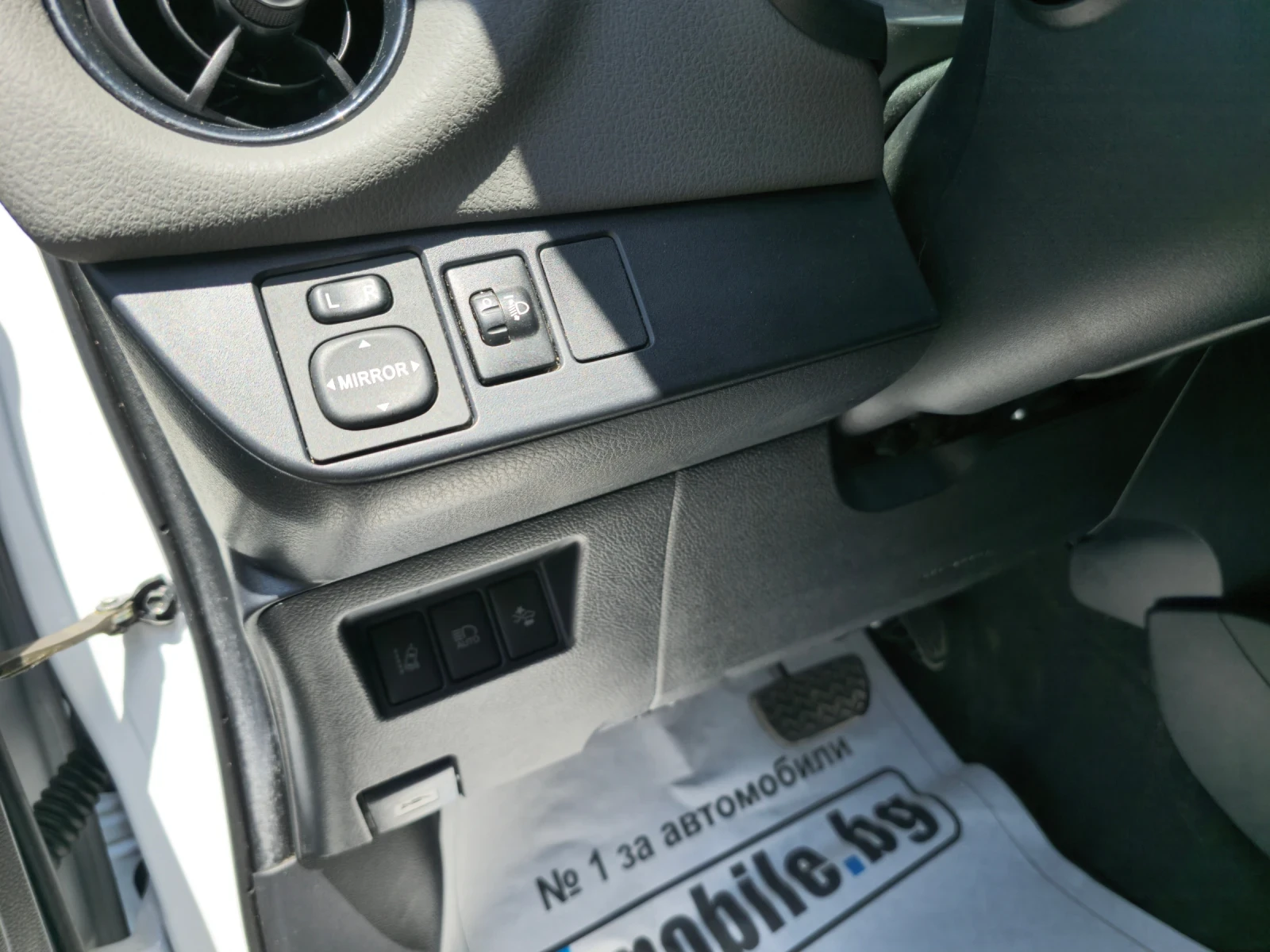 Toyota Yaris 1.5HYBRID ACTIVE LED Дистроник Камера Euro 6B - изображение 9