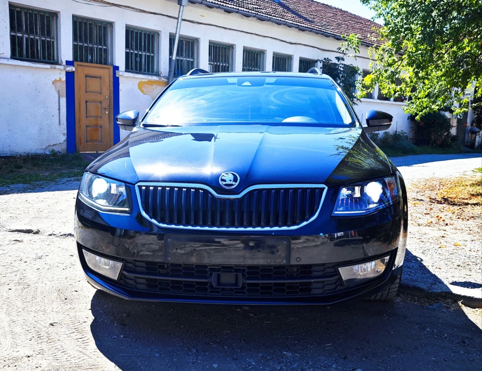 Skoda Octavia 2.0 TDI AUTOMAT, PANORAMA, DISTRONIC - изображение 2