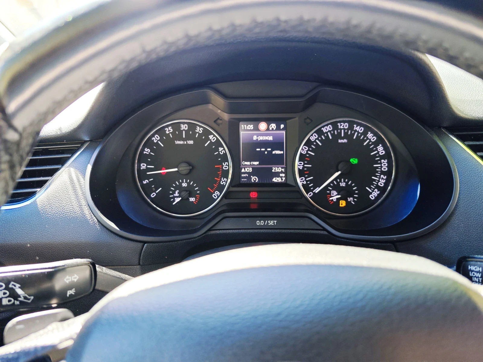 Skoda Octavia 2.0 TDI AUTOMAT, PANORAMA, DISTRONIC - изображение 10