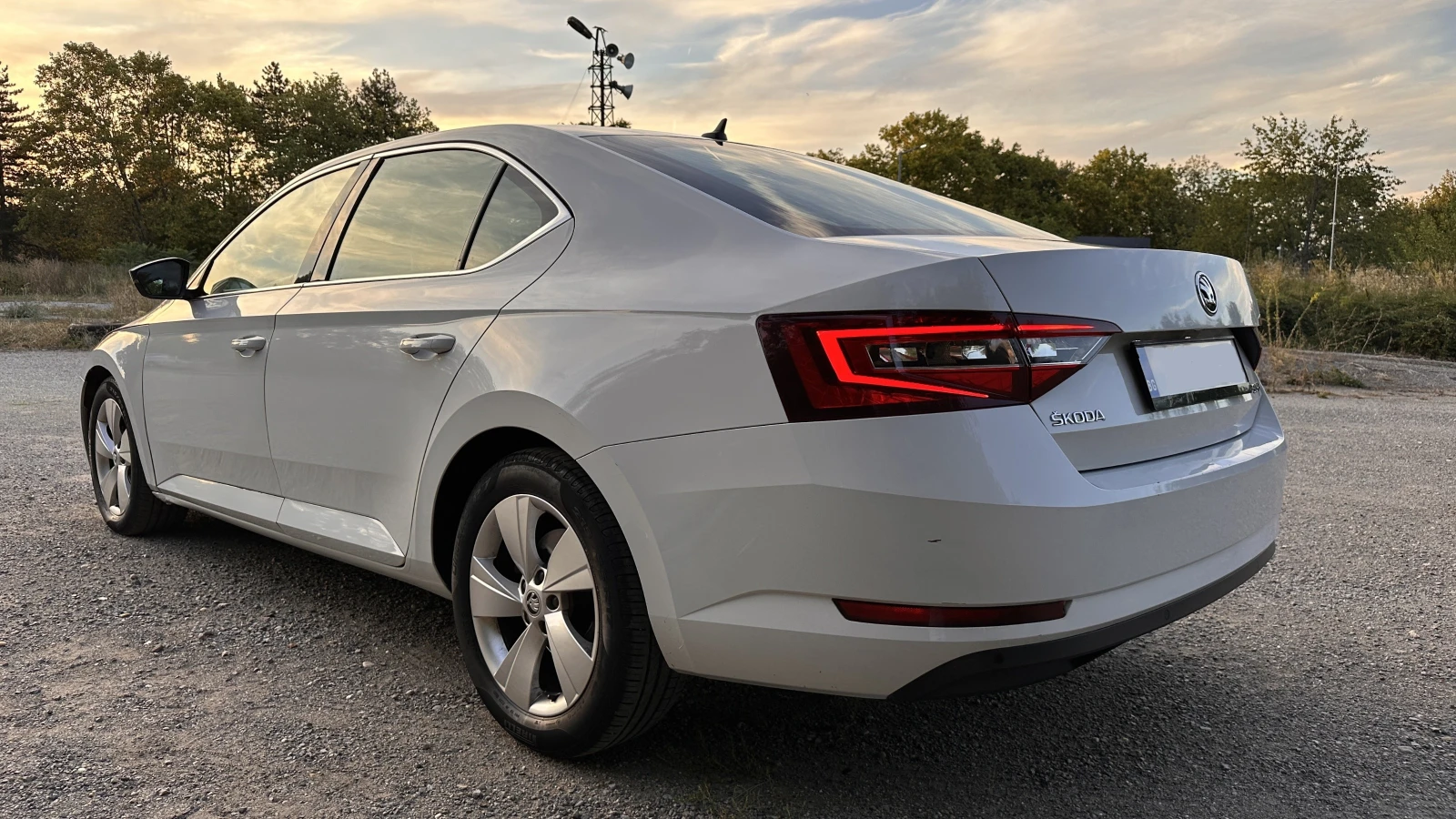 Skoda Superb 2.0 TDI | Mobile.bg   13
