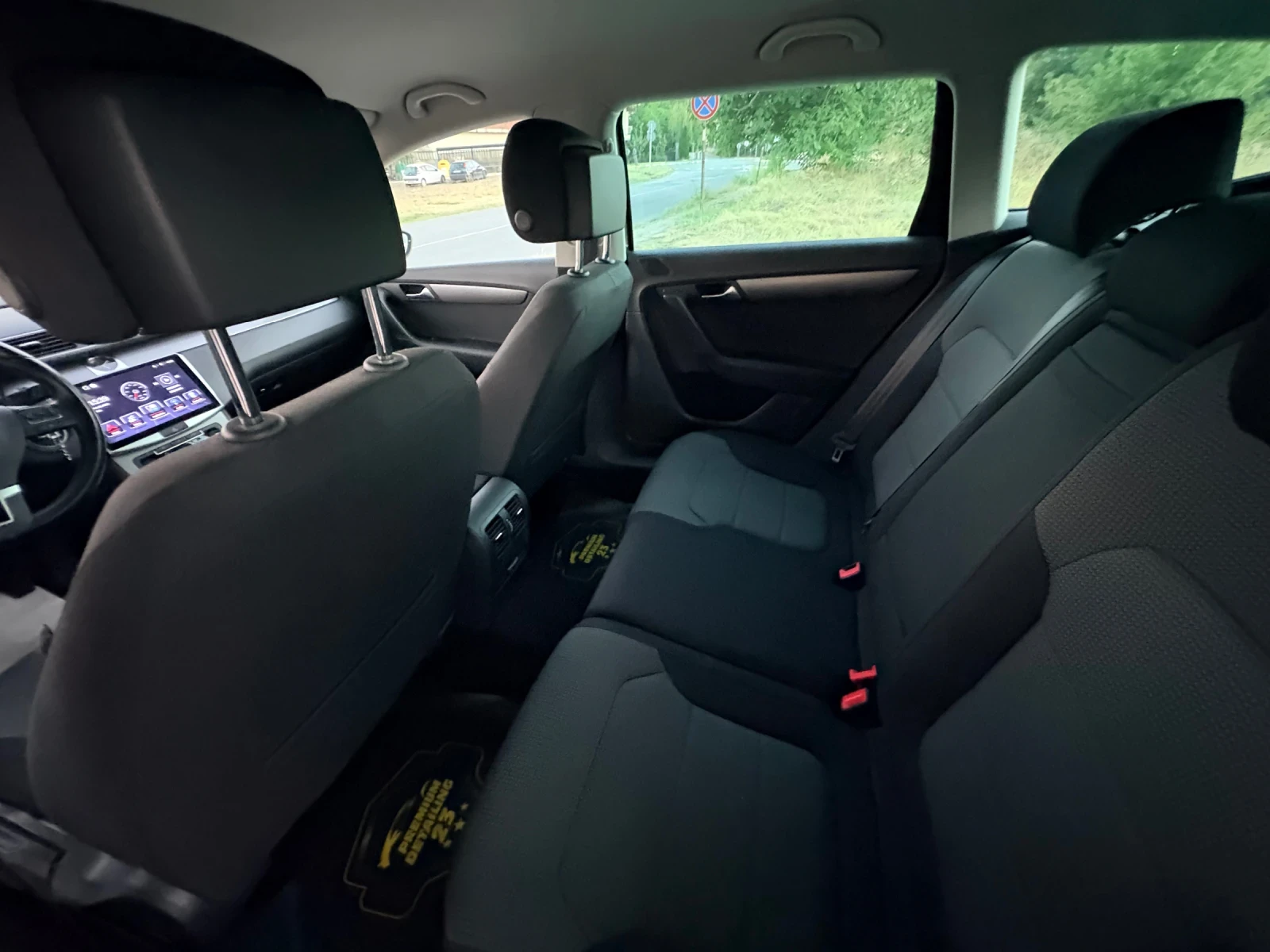 VW Passat 2.0 TDI 140 ps, снимка 16 - Автомобили и джипове - 55032910
