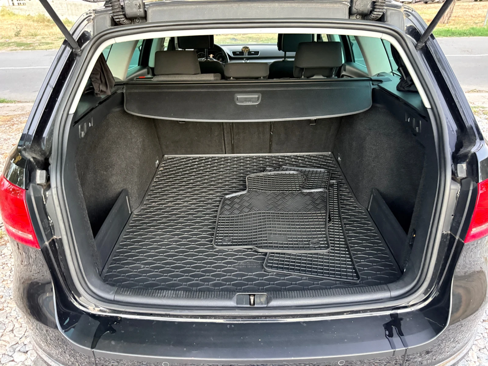 VW Passat 2.0 TDI 140 ps, снимка 17 - Автомобили и джипове - 55032910