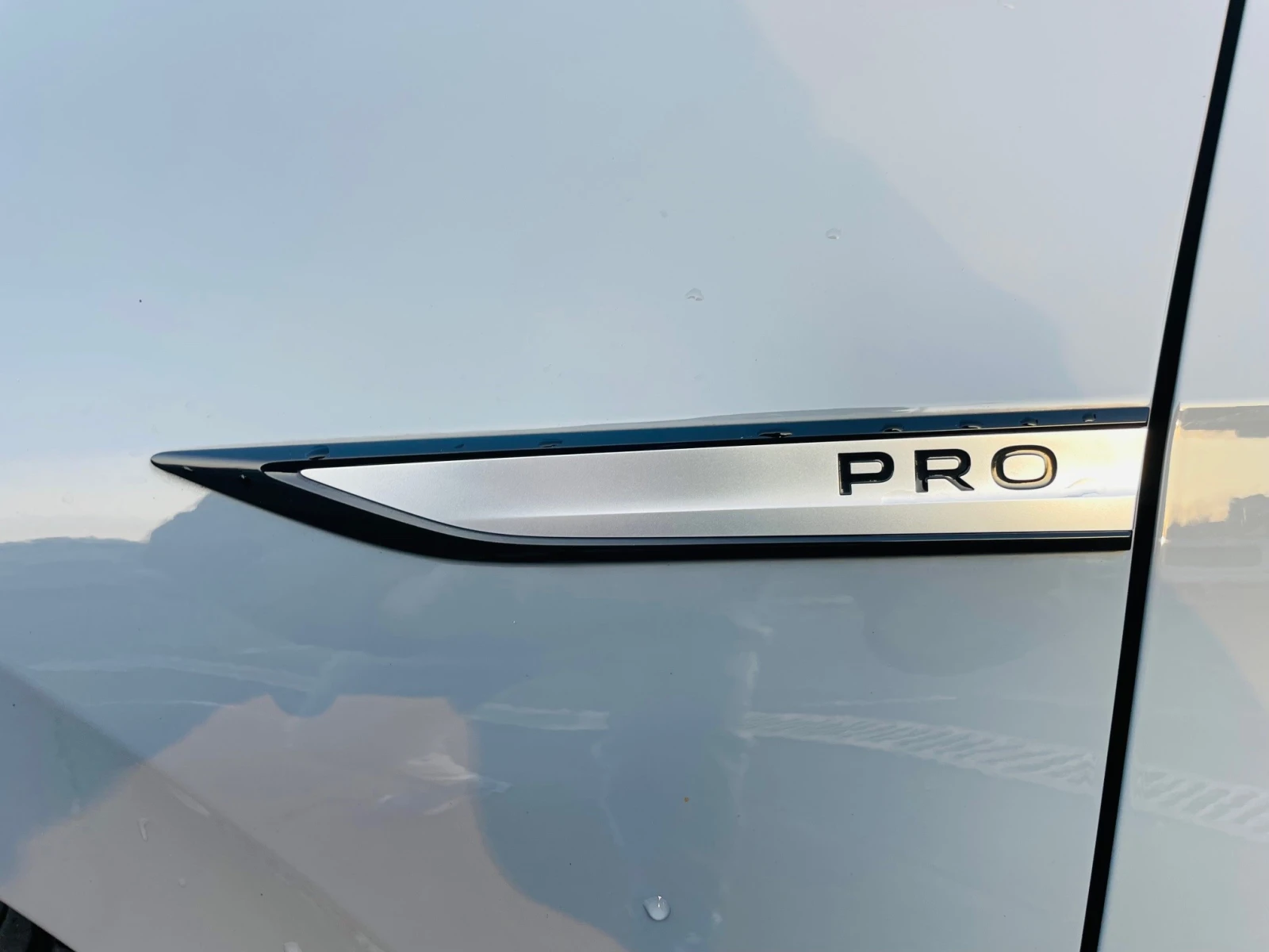 VW ID.3 2023г. 22000 км, снимка 8 - Автомобили и джипове - 53980768