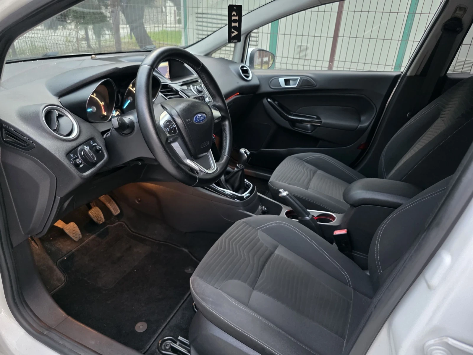 Ford Fiesta 1.5 TDCI * NAVI* XENON* LED* EVRO5B* , снимка 10 - Автомобили и джипове - 54938928
