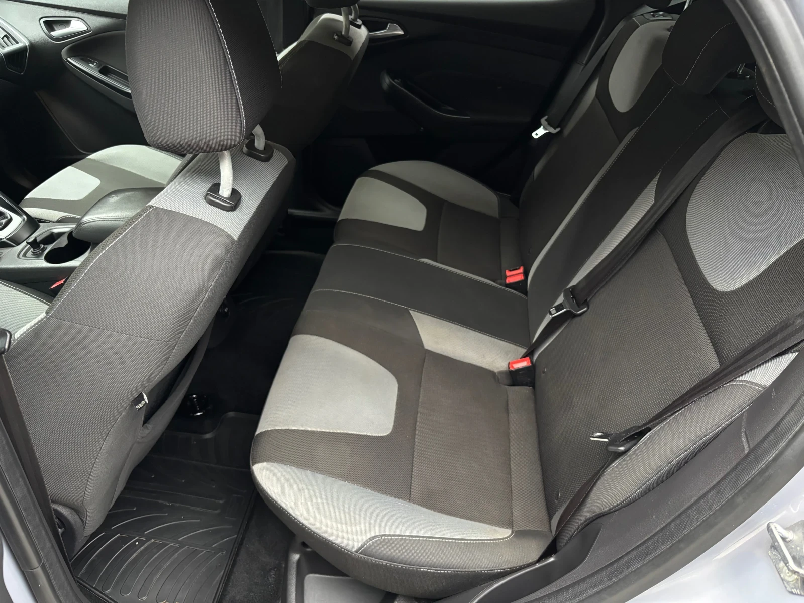 Ford Focus 1.6 i A/C | Mobile.bg � ����������� 9