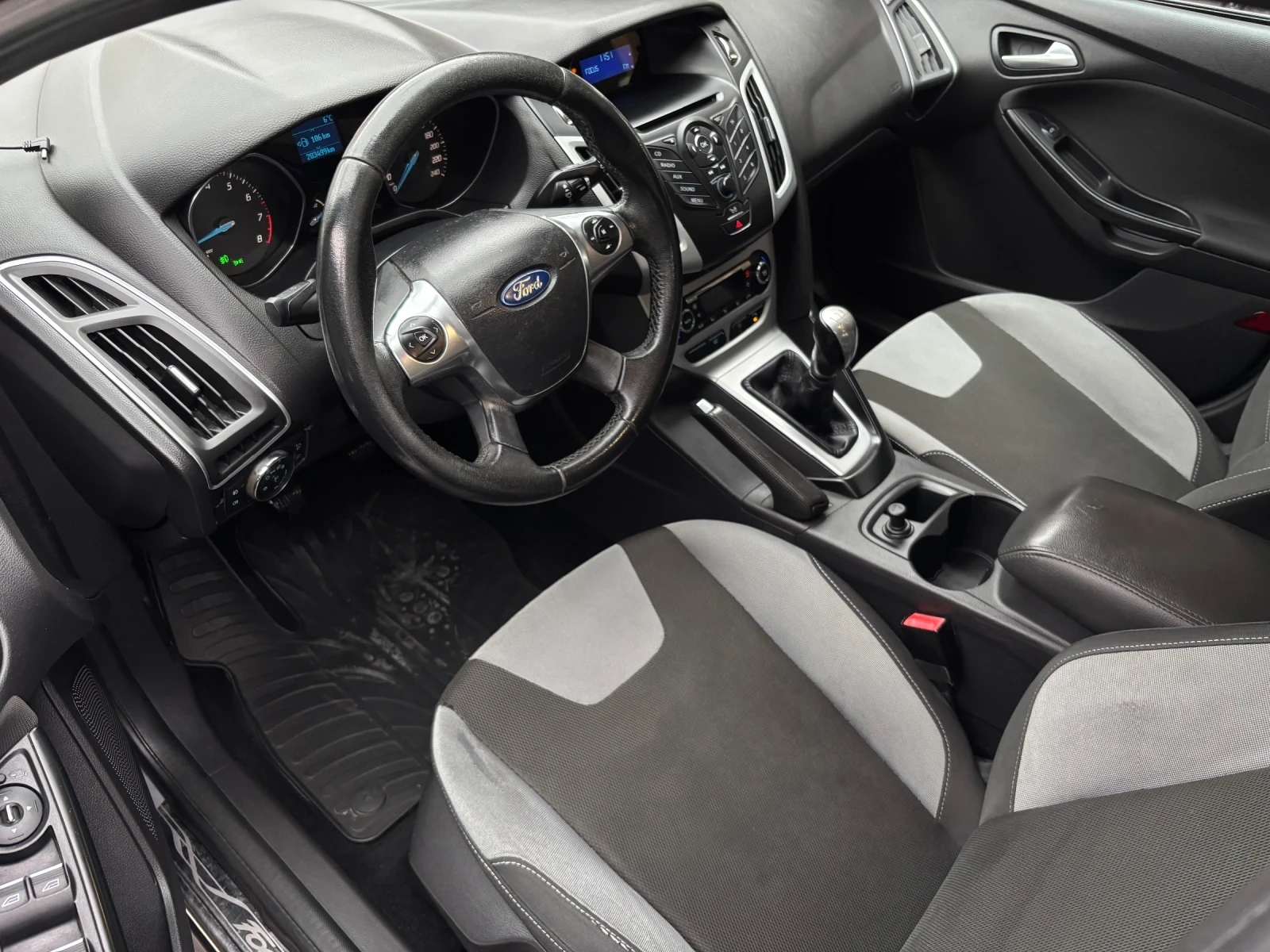 Ford Focus 1.6 i A/C | Mobile.bg � ����������� 10