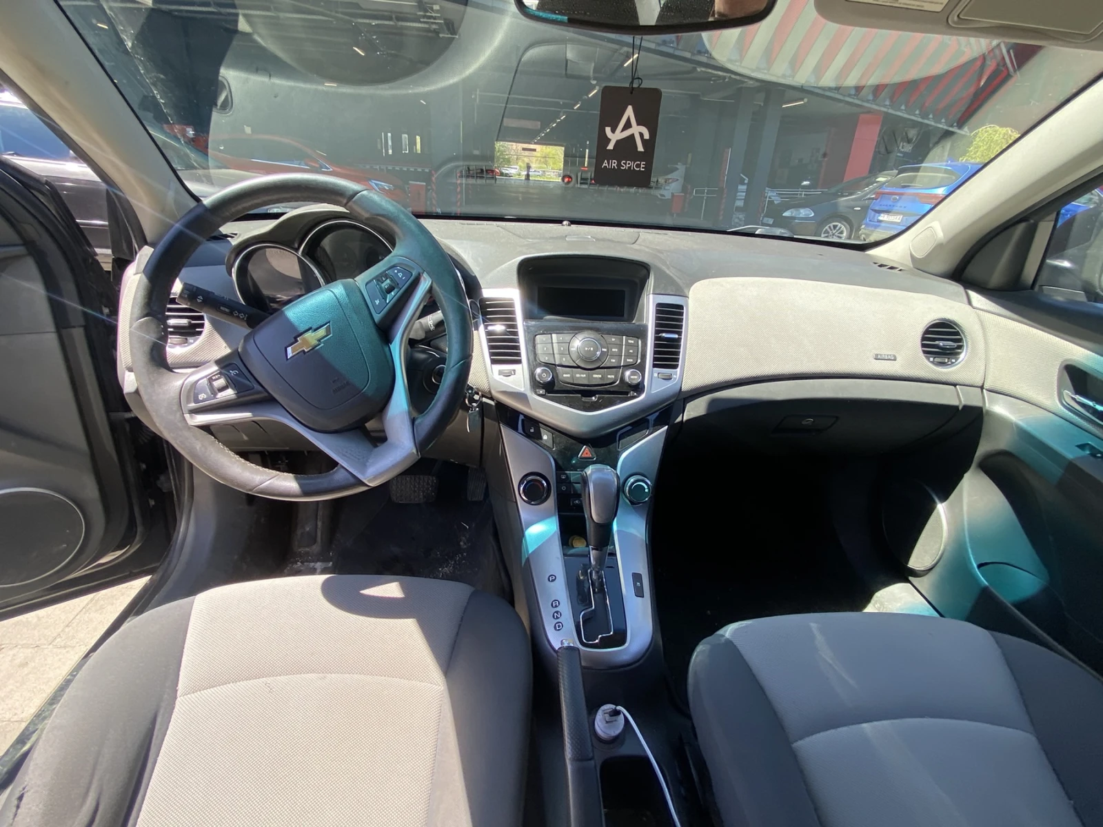 Chevrolet Cruze 2.0, снимка 7 - Автомобили и джипове - 54320211