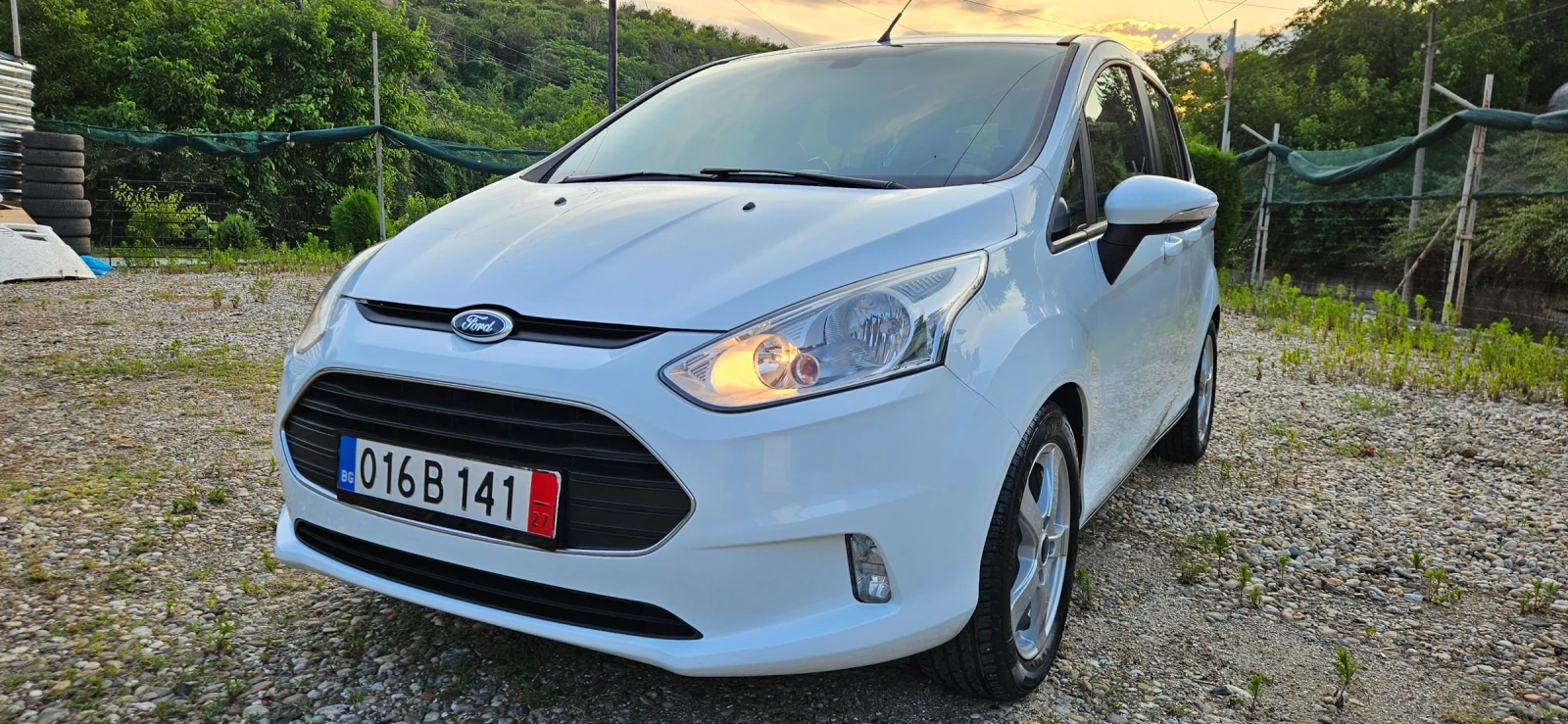 Ford B-Max 1, 4i-90кс* ЕВРО5* ГАЗОВ ИНЖЕКЦИОН* 2014г* КЛИМАТР, снимка 3 - Автомобили и джипове - 55141366